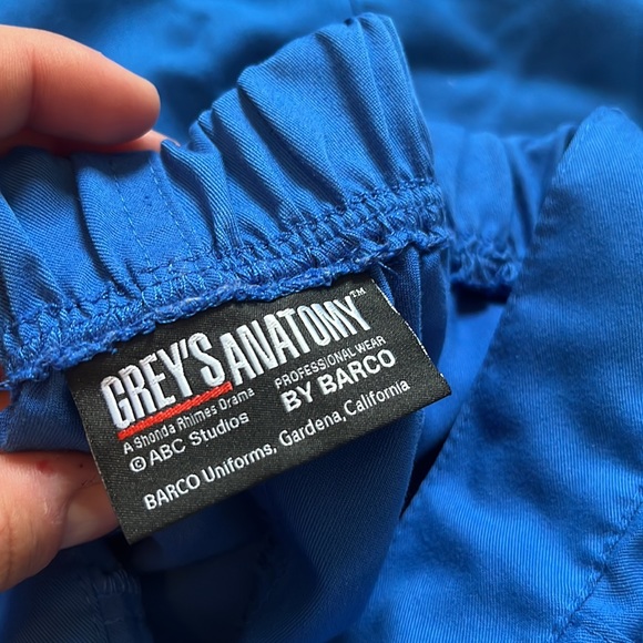 Scrub set top and bottom - Picture 6 of 7